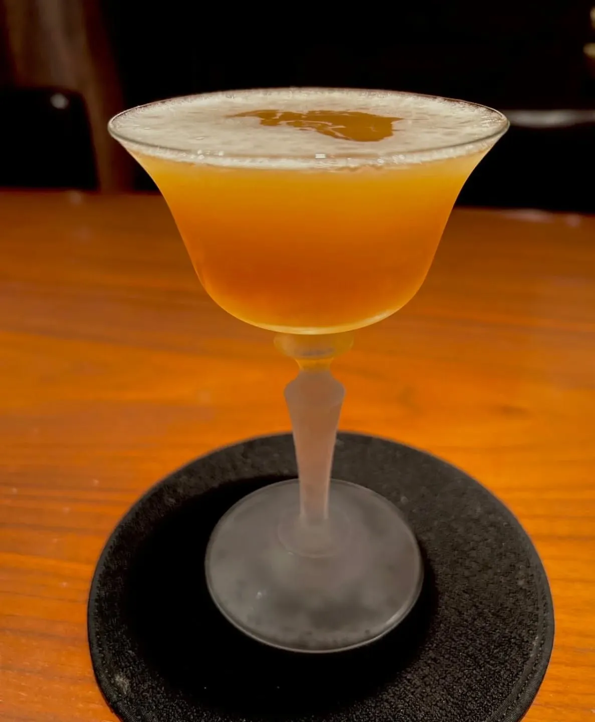 【新橋】【バー】マンハッタン島の対岸、ロングアイランドの都市...