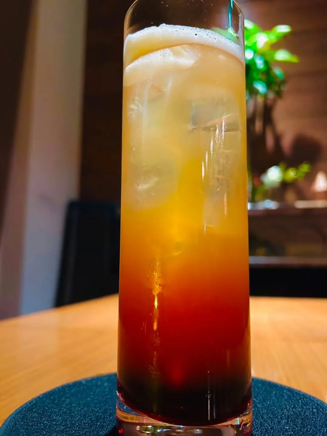 【新橋】【バー】都市から望む夕焼けをイギリスの小説家サマセッ...