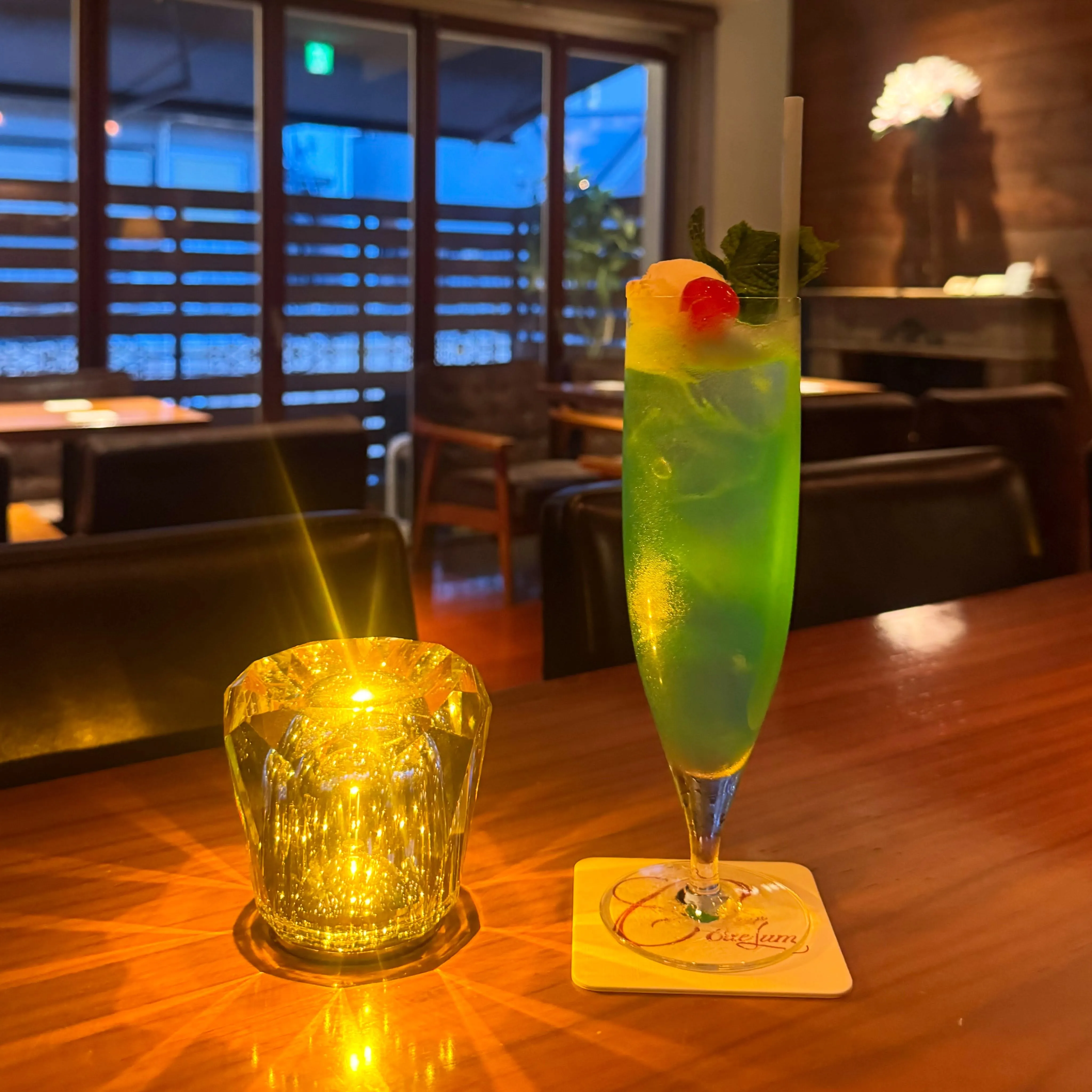 季節限定’‘クリームソーダのカクテル’’